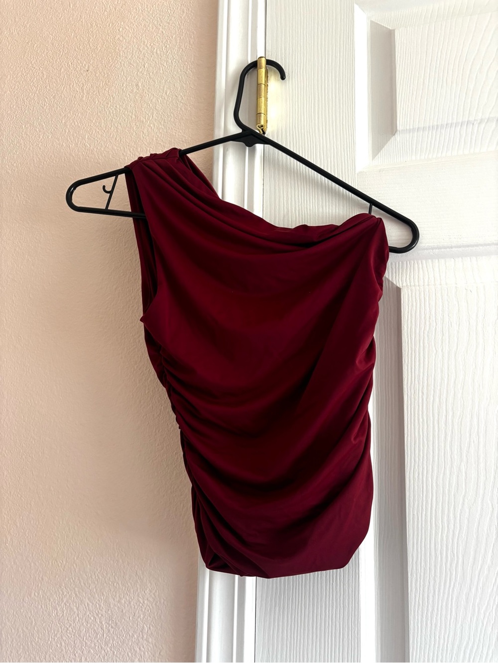 White Fox Boutique Burgundy One-Shoulder Ruched Top XS